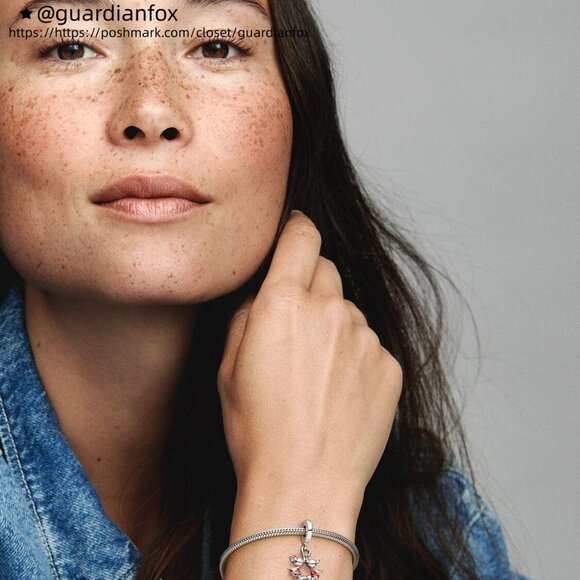 Pandora Disney Mickey Mouse & Minnie Mouse Kissing Dangle Charm - Picture 6 of 6